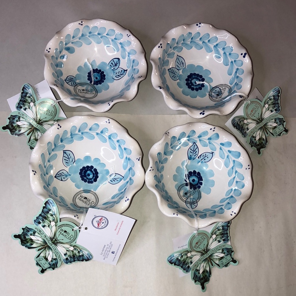 LA VIETRESE, WORLD TRAVELER COLLECTION, 4 Bowls, Blue Floral Set